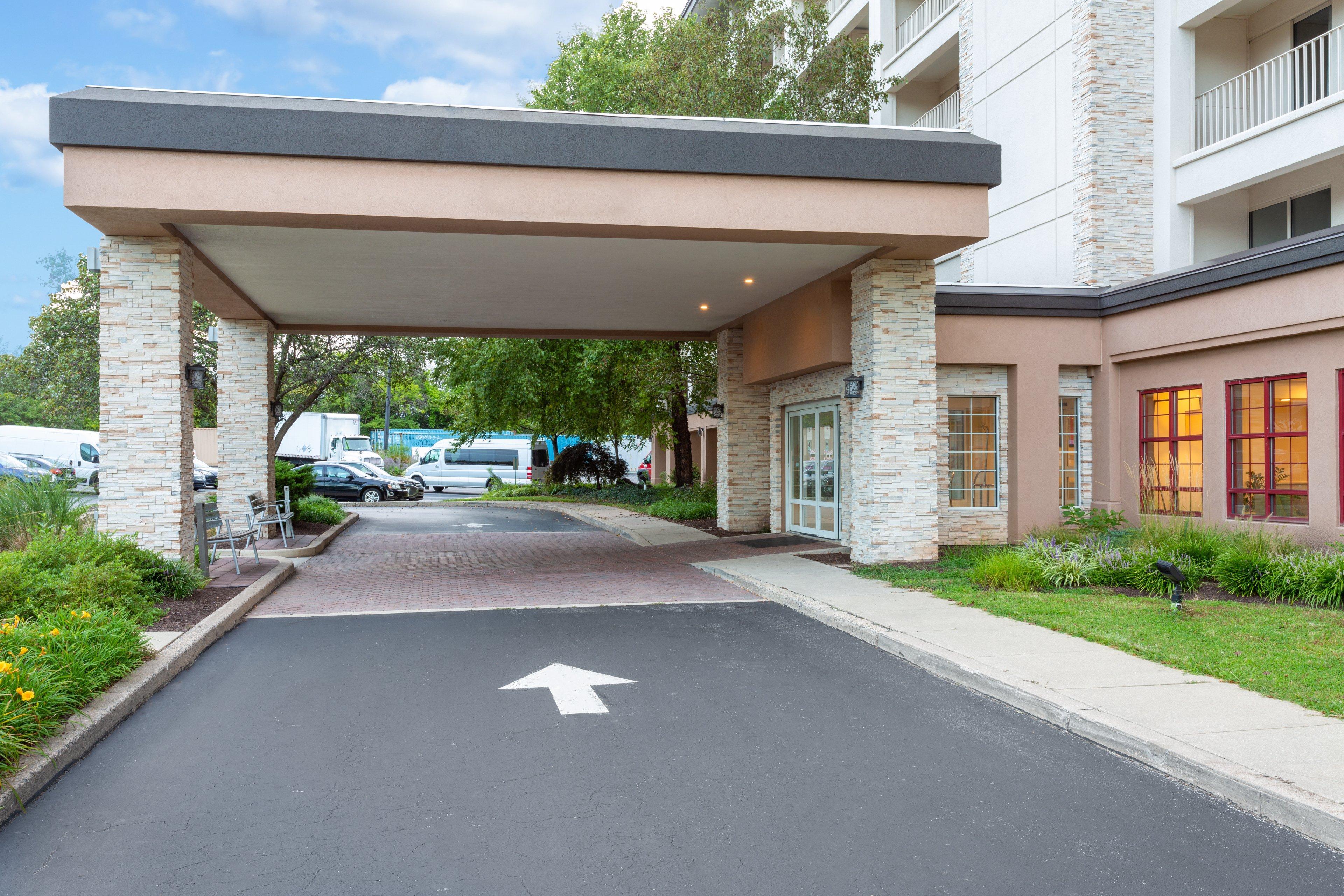 Holiday Inn Express Hotel & Suites King Of Prussia, An Ihg Hotel Exterior photo